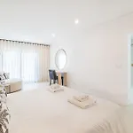 Veiga - Luxury Modern Design With Large Beautiful Garden بيت للعطل