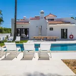 Veiga - Luxury Modern Design With Large Beautiful Garden * Албуфейра