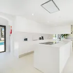 بيت للعطل Veiga - Luxury Modern Design With Large Beautiful Garden *