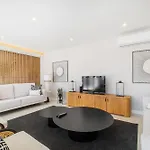 Veiga - Luxury Modern Design With Large Beautiful Garden البوفيرا