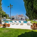 Veiga - Luxury Modern Design With Large Beautiful Garden