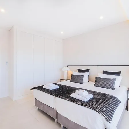 Veiga - Luxury Modern Design With Large Beautiful Garden Albufeira
