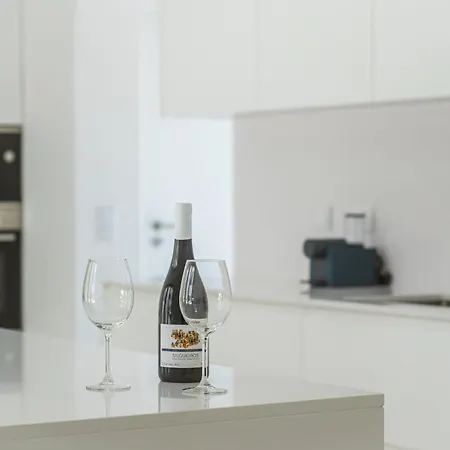 Veiga - Luxury Modern Design With Large Beautiful Garden *