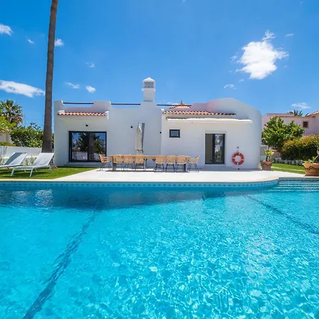 Veiga - Luxury Modern Design With Large Beautiful Garden Albufeira