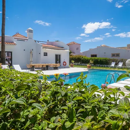 Tatil Evi Veiga - Luxury Modern Design With Large Beautiful Garden