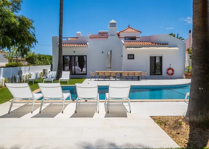 Veiga - Luxury Modern Design With Large Beautiful Garden * Albufeira