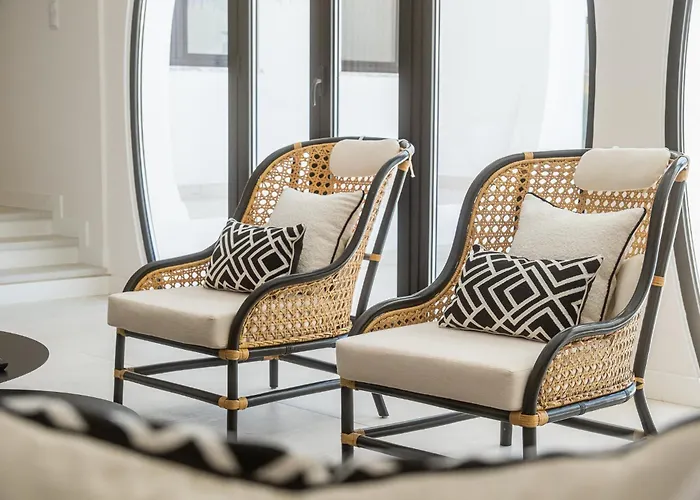 Veiga - Luxury Modern Design With Large Beautiful Garden Prázdninový dům