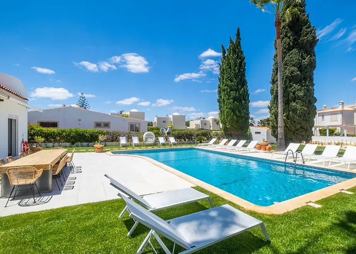 Veiga - Luxury Modern Design With Large Beautiful Garden