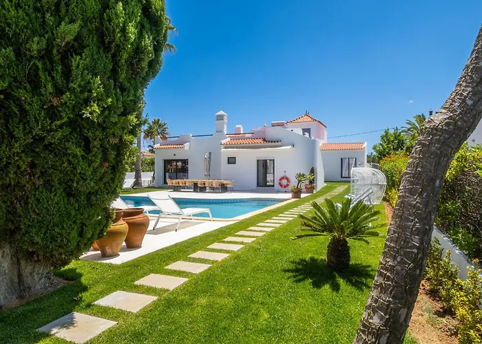 Prázdninový dům Veiga - Luxury Modern Design With Large Beautiful Garden Albufeira