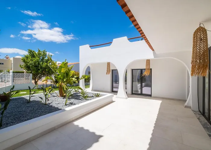 Veiga - Luxury Modern Design With Large Beautiful Garden