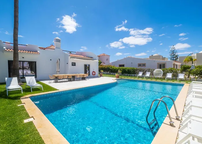 Veiga - Luxury Modern Design With Large Beautiful Garden * Albufeira
