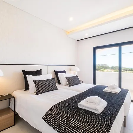 Veiga - Luxury Modern Design With Large Beautiful Garden *